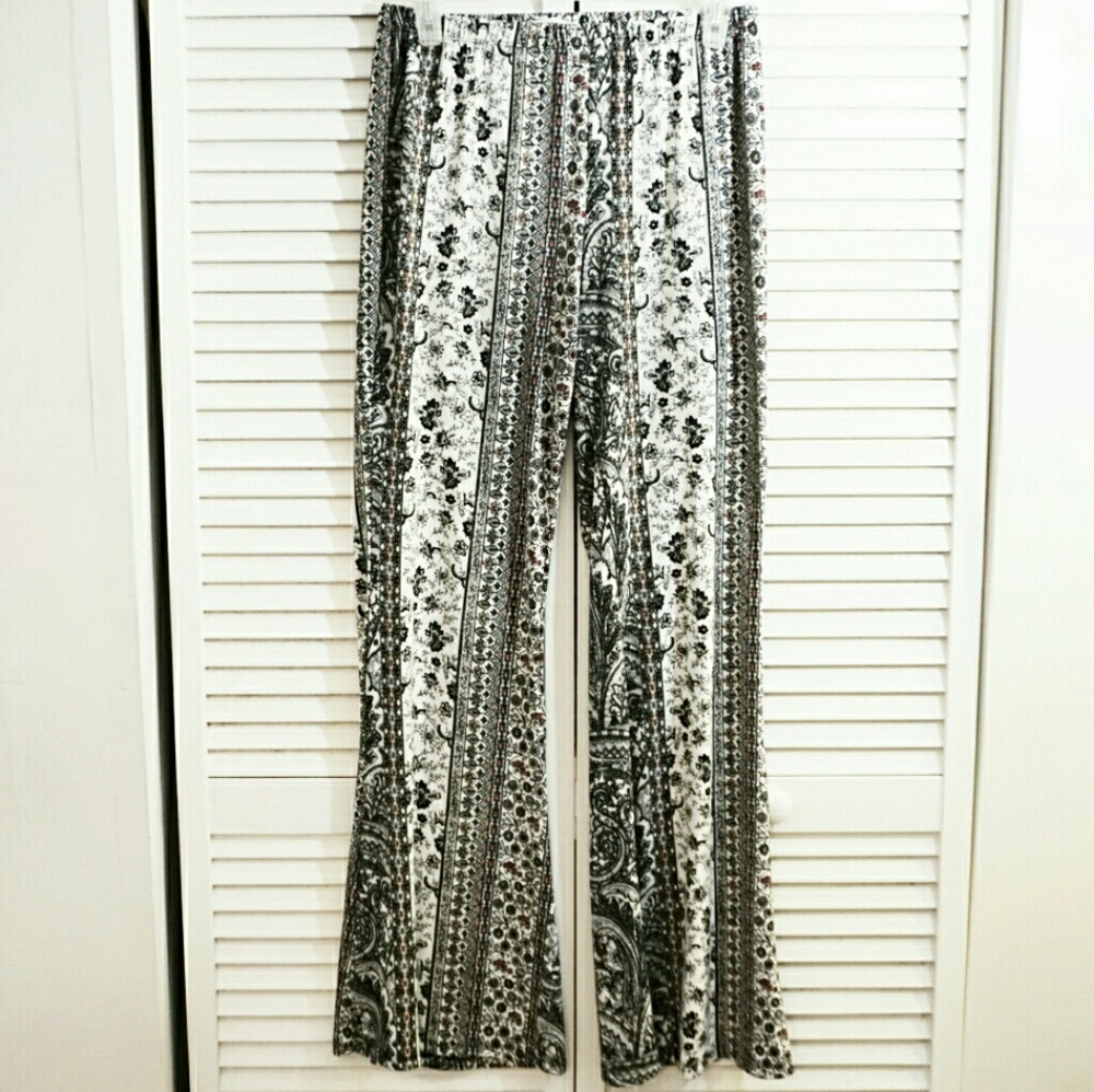 Kohl's Flare Pants- Yoga Stretchy and Awesome
